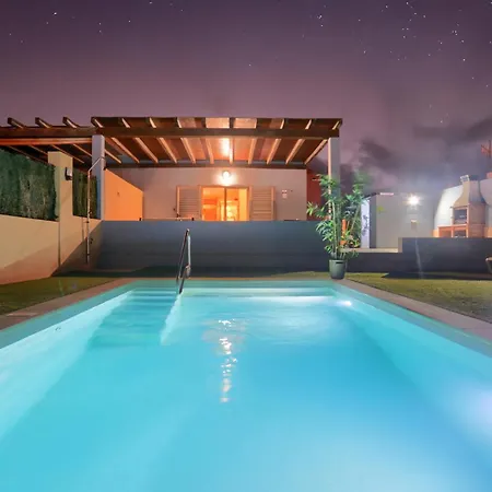 Sunrise- A Restful Getaway ヴィラ *